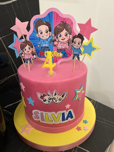 Torta scenografica contro - torta, "me